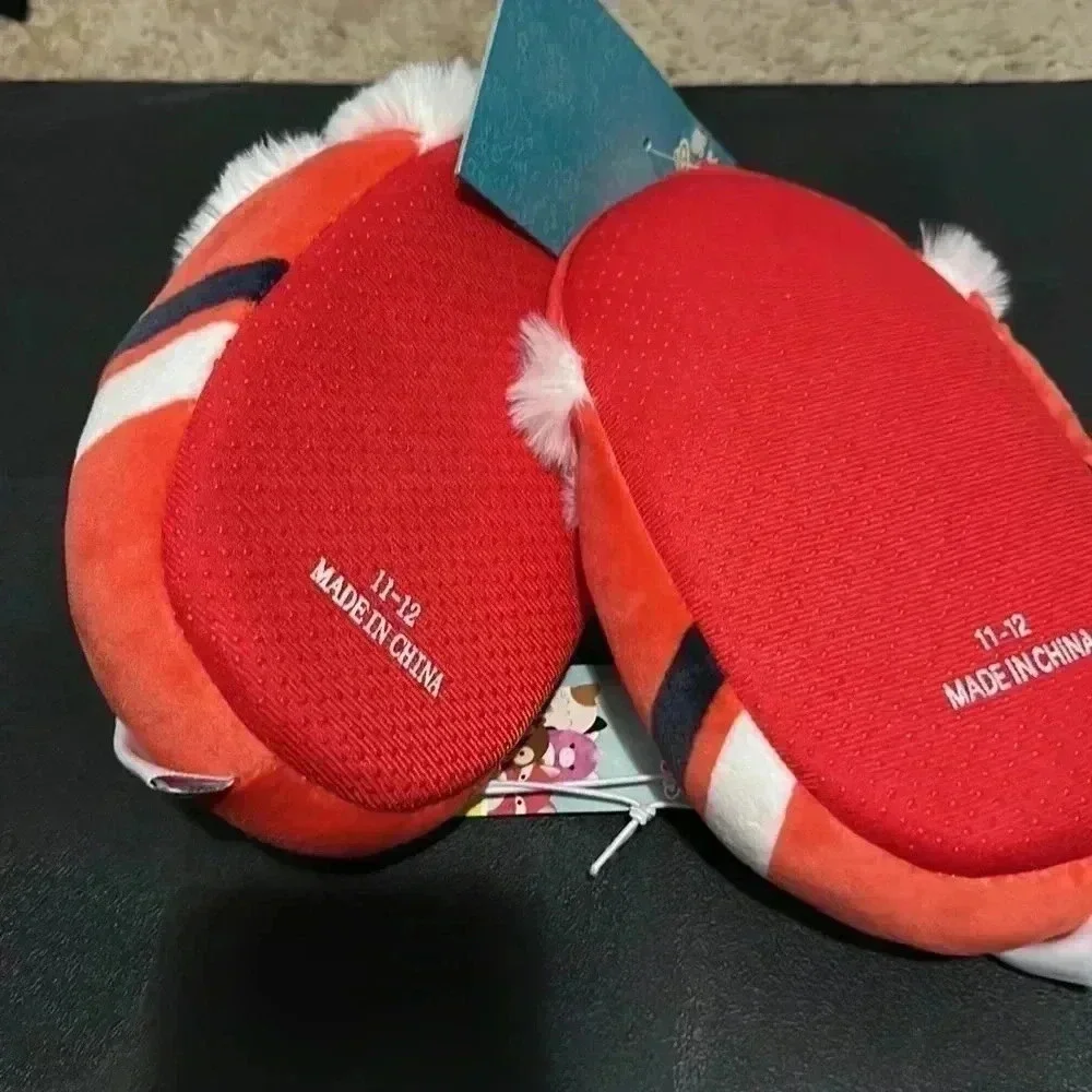 Squishmallows Santa slippers kids size 11/12 NWT